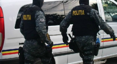 PERCHEZIŢII în Argeş! Descinderi la traficanţii de DROGURI