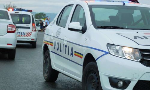 Un PRIMAR din Argeș a dat cu mașina primăriei peste o femeie