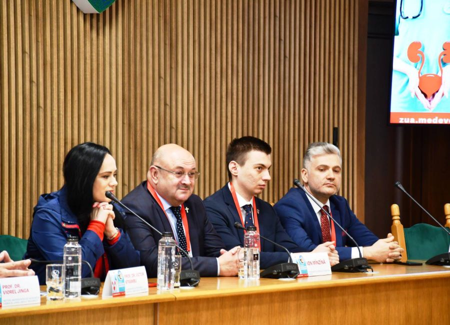 La sediul CJ Argeş a avut loc conferinţa "Zilele Urologiei Argeşene"