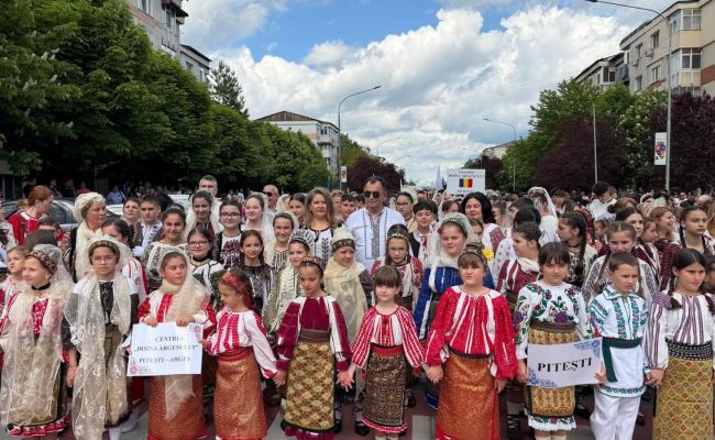 Mioveni, Capitala Portului Popular Românesc!