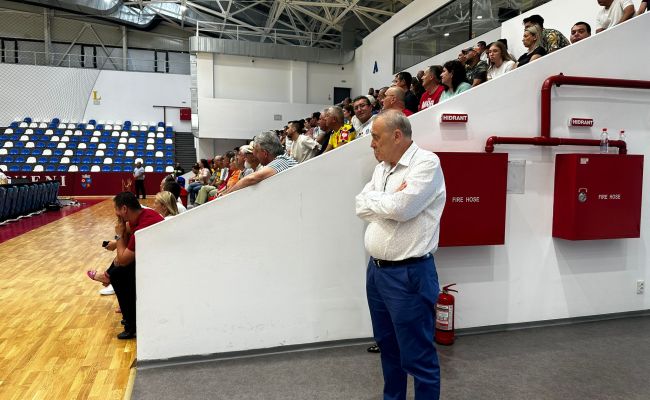 Susținută de primarul Ion Georgescu, România a BĂTUT Spania, la Mioveni