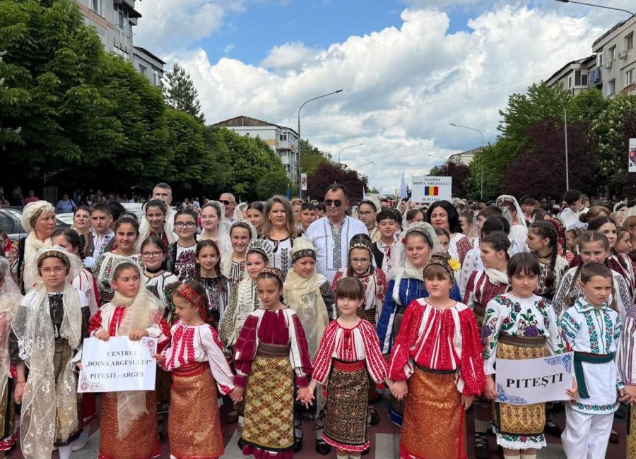 Mioveni, Capitala Portului Popular Românesc!