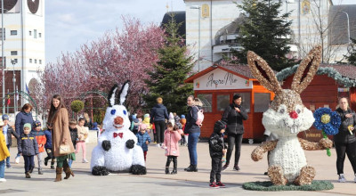 Centrul Civic al oraşului Mioveni, loc de basme