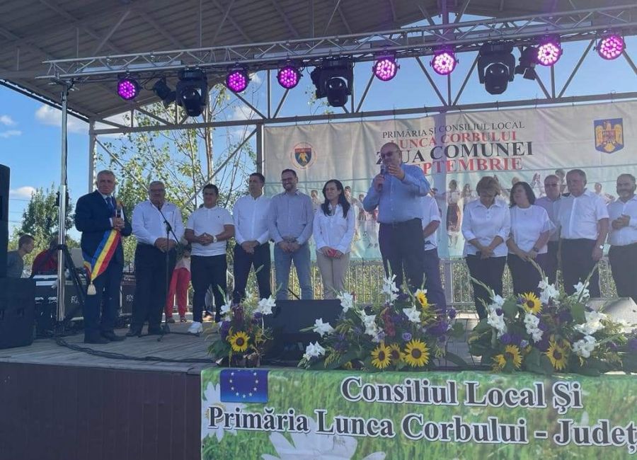 Dublă sărbătoare în comuna Lunca Corbului