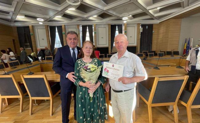 Primarul Cristian Gentea a premiat cele mai longevive cupluri