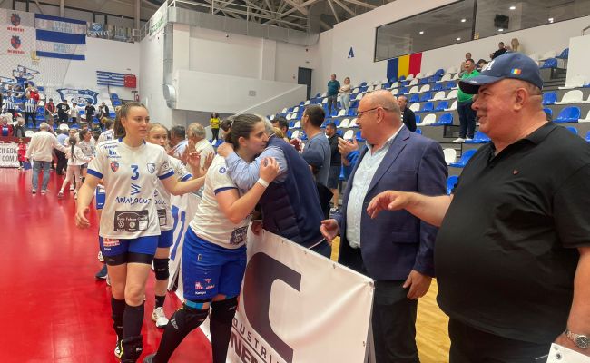 Echipa de handbal feminin de la Mioveni rămâne în Liga Florilor