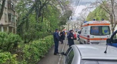 ACUM! O femeie a MURIT după ce a căzut de la etajul 3 al unui bloc din Pitești