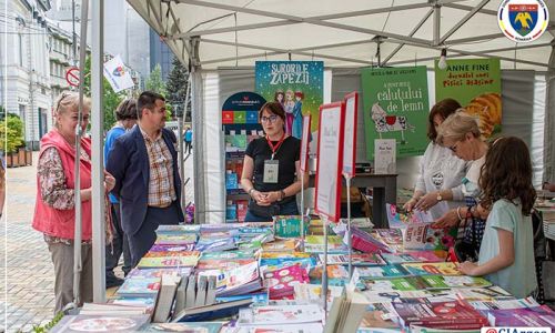 JuniorFest - Târg de carte pentru copii