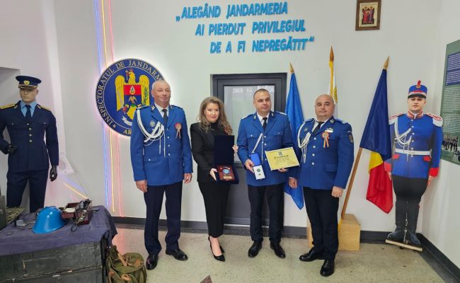 Prefectul Ioana Făcăleață: "La mulți ani, jandarmi argeșeni"