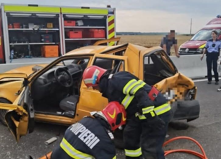 ACUM! Accident GRAV în Argeș! Intervine DESCARCERAREA
