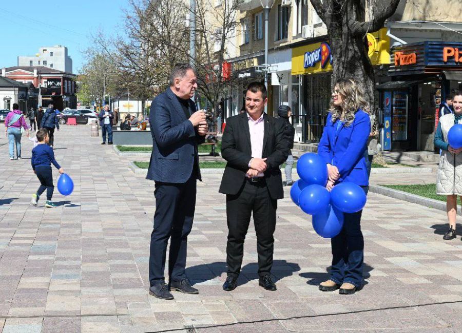 Ziua Internaţională de Conştientizare a Autismului a fost marcată la Piteşti
