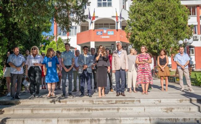 Curtea de Argeș - primul oraș gazdă al Festivalului Internațional de Folclor “Carpați”
