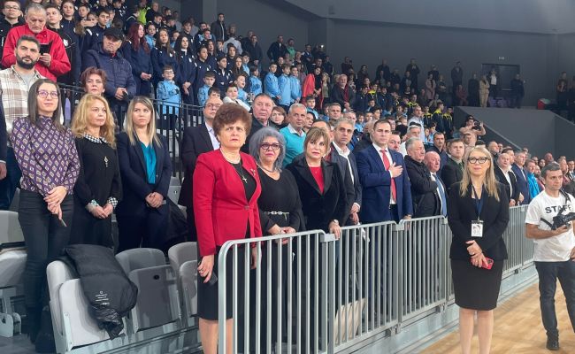 Olguţa Vasilescu: 'Ştiu că domnul primar vrea să facă un stadion mai frumos ca la Craiova'