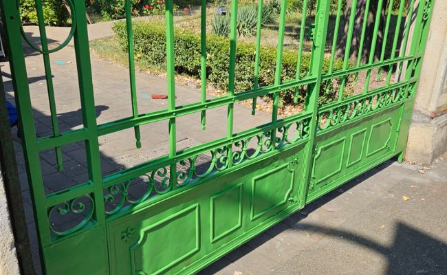 Porțile Colegiului Național "I.C.Brătianu" au fost reabilitate