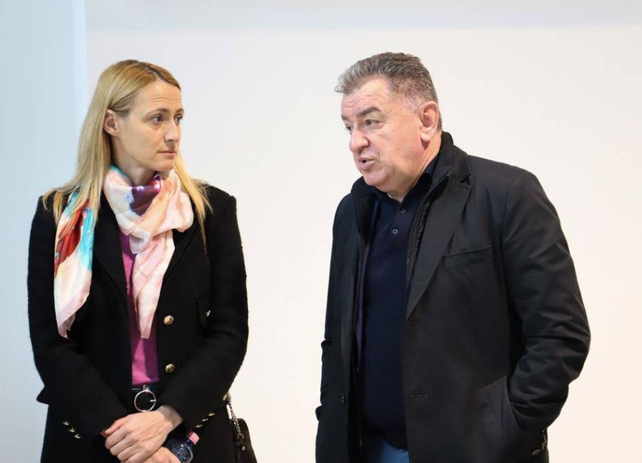 Camelia Potec, vizită la Bazinul Olimpic Piteşti!