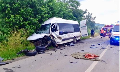 ACUM! Accident GRAV în Argeș! Cinci COPII sunt RĂNIȚI