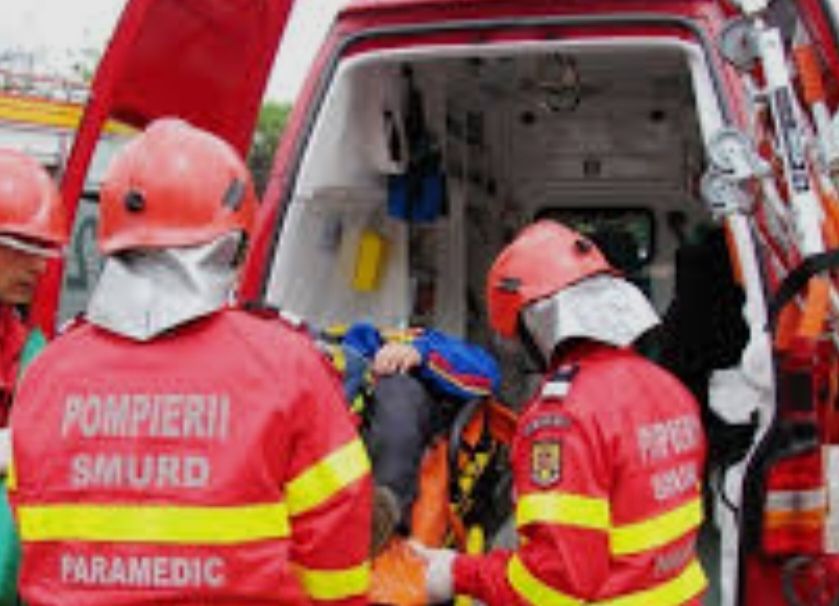ACUM! Accident GRAV în Pitești! Persoană RESUSCITATĂ