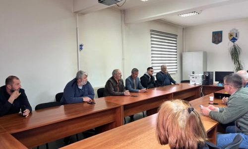 Primăria Poiana Lacului s-a constituit parte civilă în dosarul de delapidare în formă continuată al primarului Ion Dumitrache