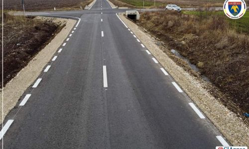 Lucrări de modernizare pe mai multe drumuri din Argeş