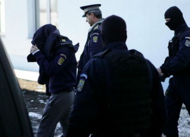 Șeful arestului de la IPJ Argeș, ARESTAT PREVENTIV!
