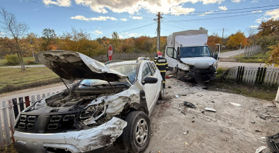 ACUM! Accident cu DOUĂ MAȘINI în Argeș!