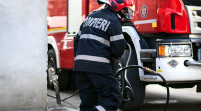 INCENDIU la o FABRICĂ din Argeş