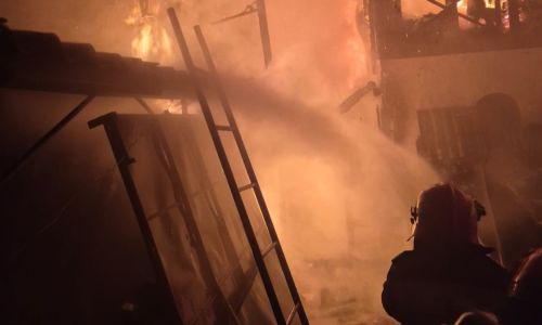 Azi-noapte, INCENDIU URIAȘ în Argeș!