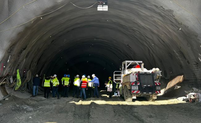 Ciolacu, Grindeanu, Neacșu, alături de Mînzînă, Simona Bucura Oprescu și Gentea, în Argeș la Autostrada Pitești-Sibiu
