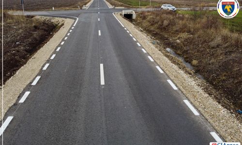 Lucrări de modernizare pe mai multe drumuri din Argeş