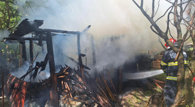 Incendiu într-o gospodărie din Argeş