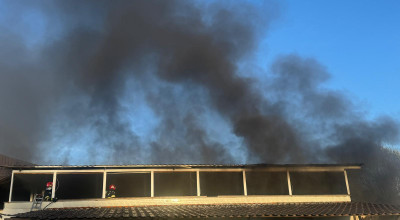 ACUM! INCENDIU la o FABRICĂ din Argeș!