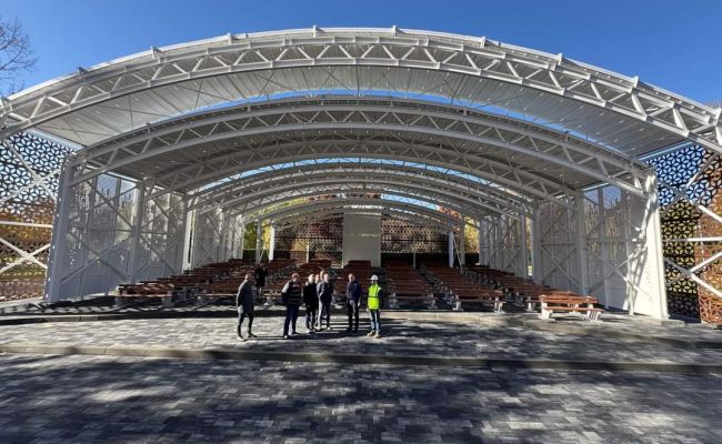Astăzi a avut loc recepția noului Teatru de Vară din municipiul Pitești