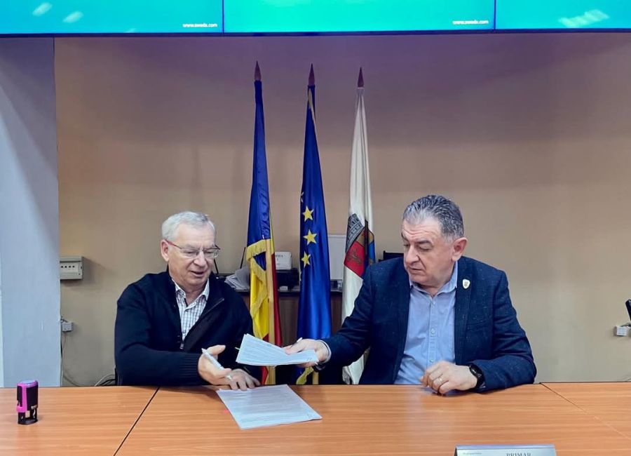 Investiții cu fonduri nerambursabile în unitățile de învățământ din Pitești