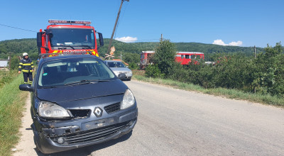 ACUM! Mașină LOVITĂ de TREN în Argeș