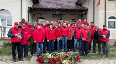 Echipa PSD Argeș, alături de oamenii din târgul de la Stâlpeni
