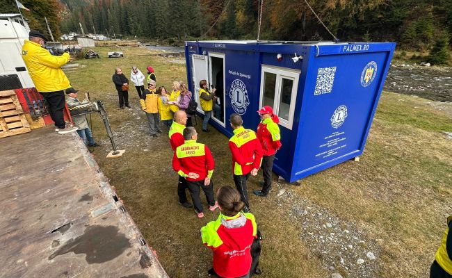 Două noi refugii montane vor crește siguranța turiștilor în masivele Făgăraș și Iezer.