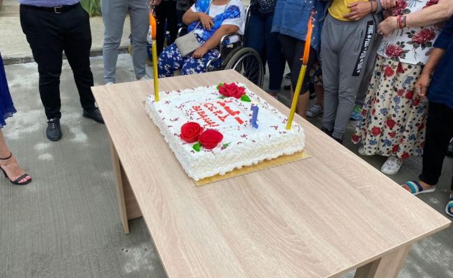 Fericire şi zâmbete la Complexul de Locuinţe pentru persoane cu dizabilităţi Băbana