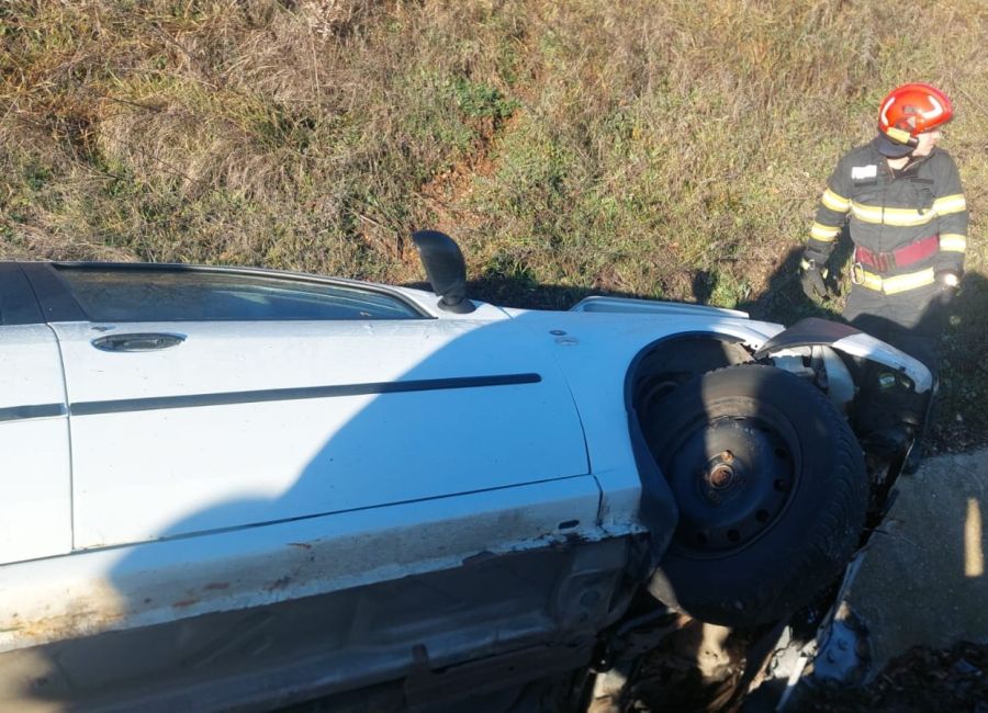 Accident în Argeș! Intervine DESCARCERAREA