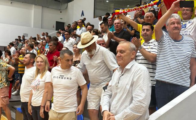 Susținută de primarul Ion Georgescu, România a BĂTUT Spania, la Mioveni