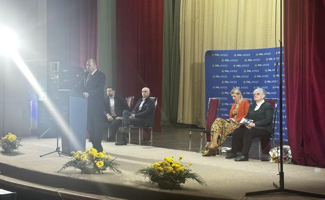 Situație PENIBILĂ la PNL Argeș! Alina Gorghiu, întâlnire cu pensionarii fără pensionari!