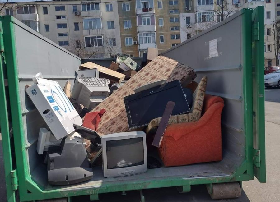 Săptămâna viitoare are loc a patra campanie de colectare GRATUITĂ a deșeurilor voluminoase și DEEE, în Pitești!